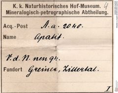 Etiketten zu Apatit (NHMW-MIN-Aa2040)